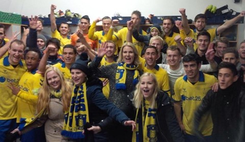 Ingen HB K�ge tr�je til Helle
