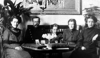 Sl�gtsforskning i Ejby